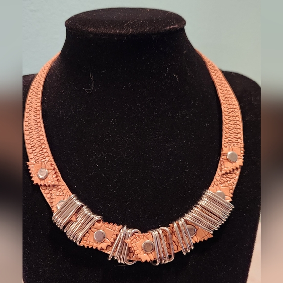 Neclace with bracelet - Picture 3 of 3